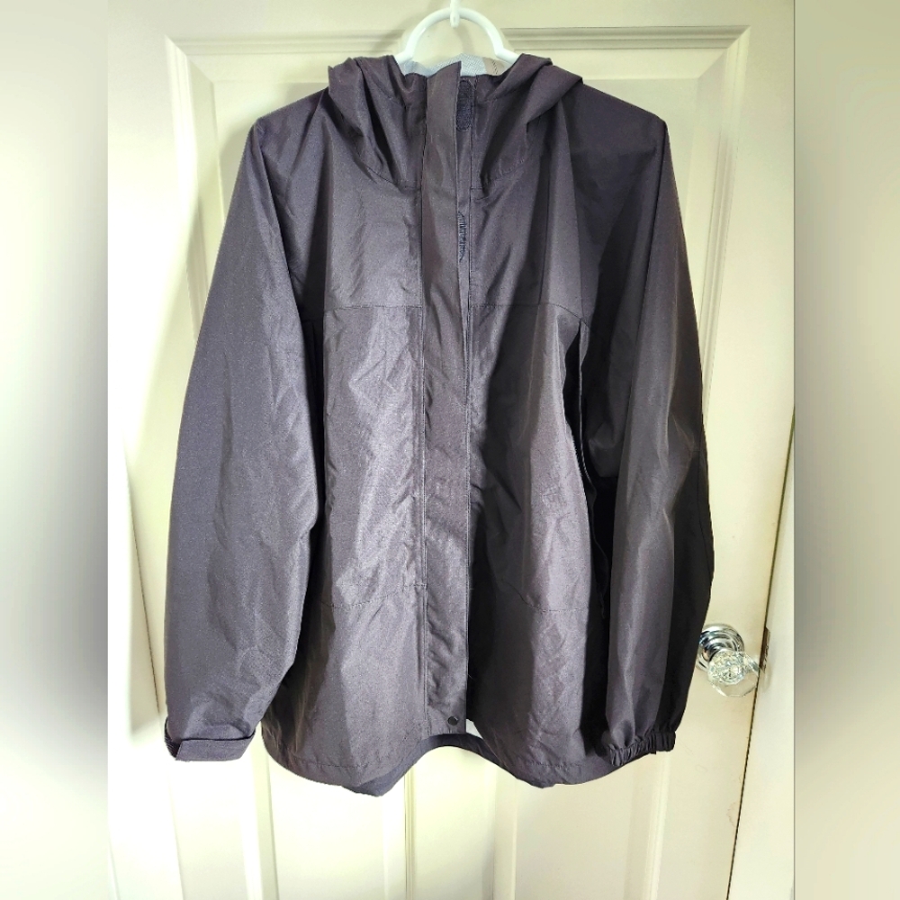 LL Bean Woman's Rain Jacket NWT